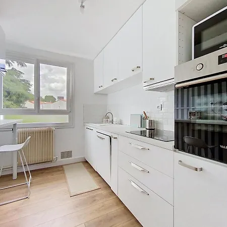 Calme Et Rénové à Appartement *